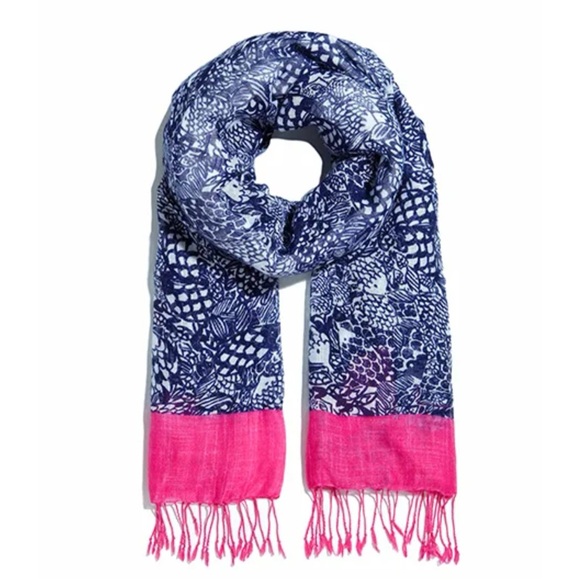 Lilly Pulitzer Scarf - Picture 1 of 3